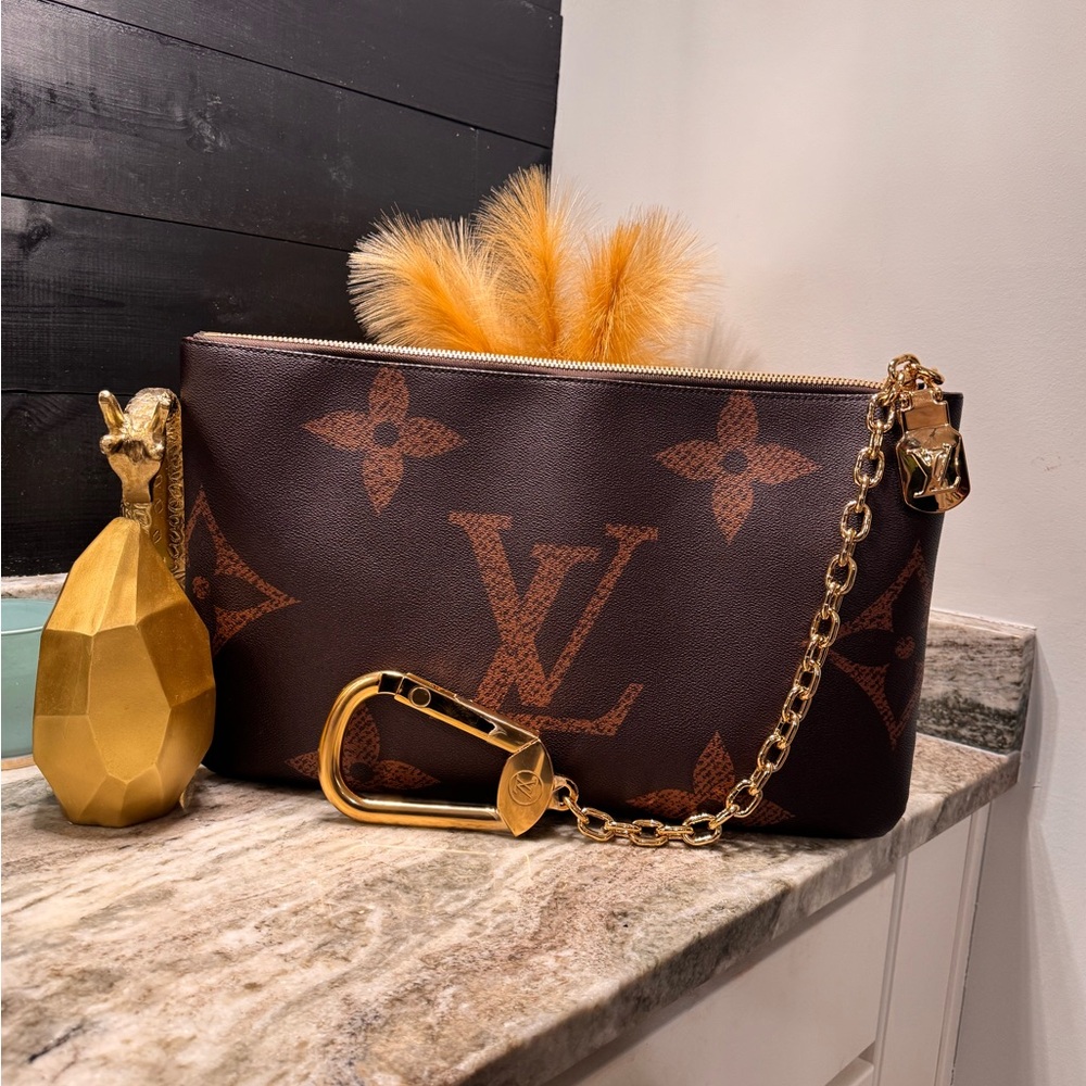 Louis Vuitton Runway Monogram Pochette Cles XL